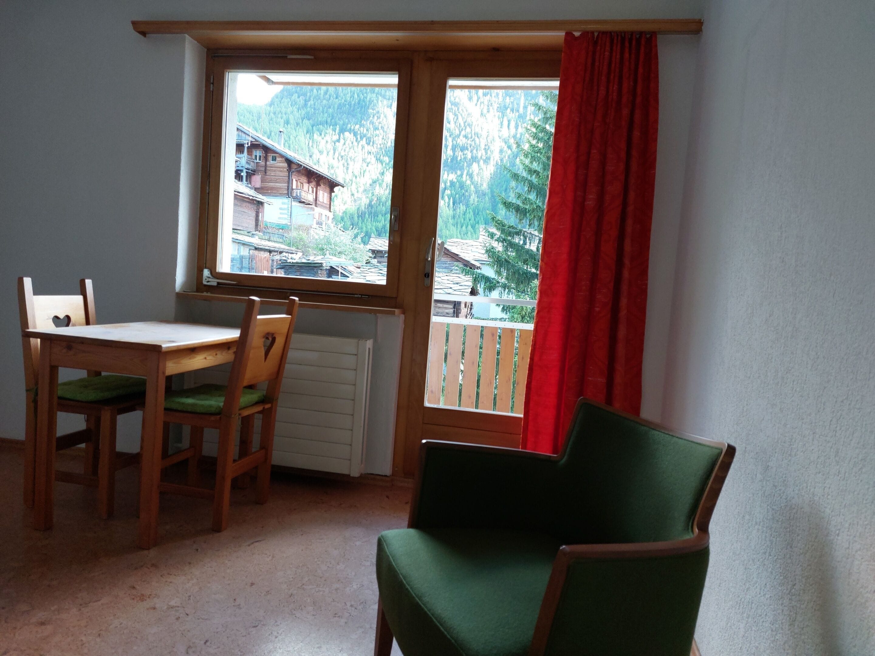 Doppia Comfort, balcone, vista montagna | Servizio della camera