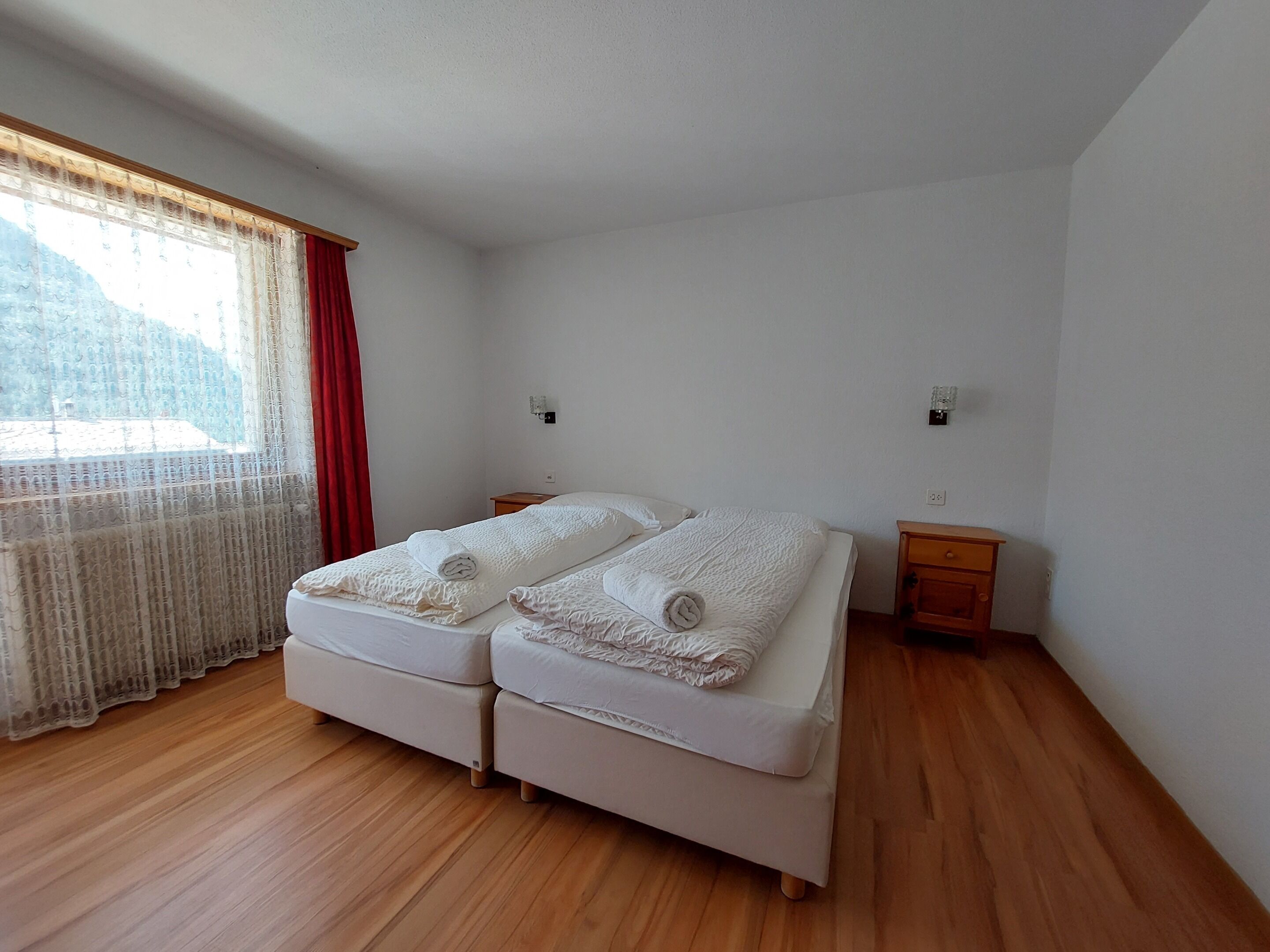Quarto casal conforto, sacada, vista para a montanha | Parte interna