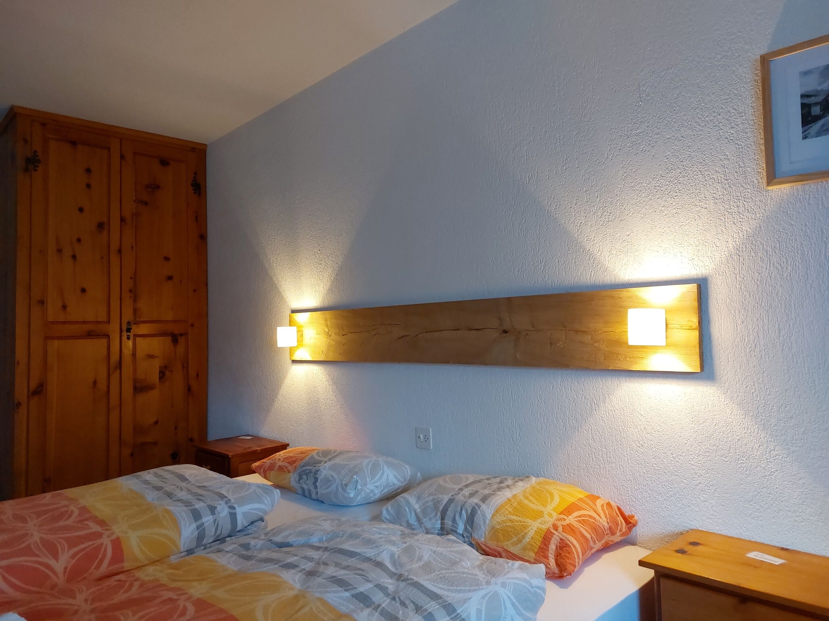 Quarto casal luxo, sacada, vista para a montanha | Parte interna