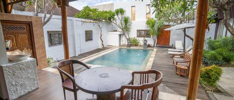 Room, 1 Bedroom, Smoking, Garden View | Terrace/patio