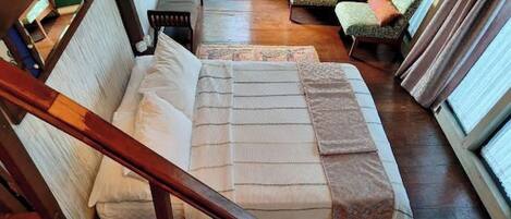 Room, 2 Bedrooms, Smoking | 2 bedrooms