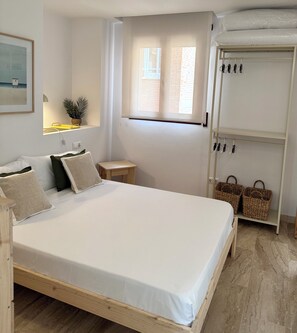 2 bedrooms, iron/ironing board, Internet, bed sheets - VG Terrace Duplex (Barcelona)