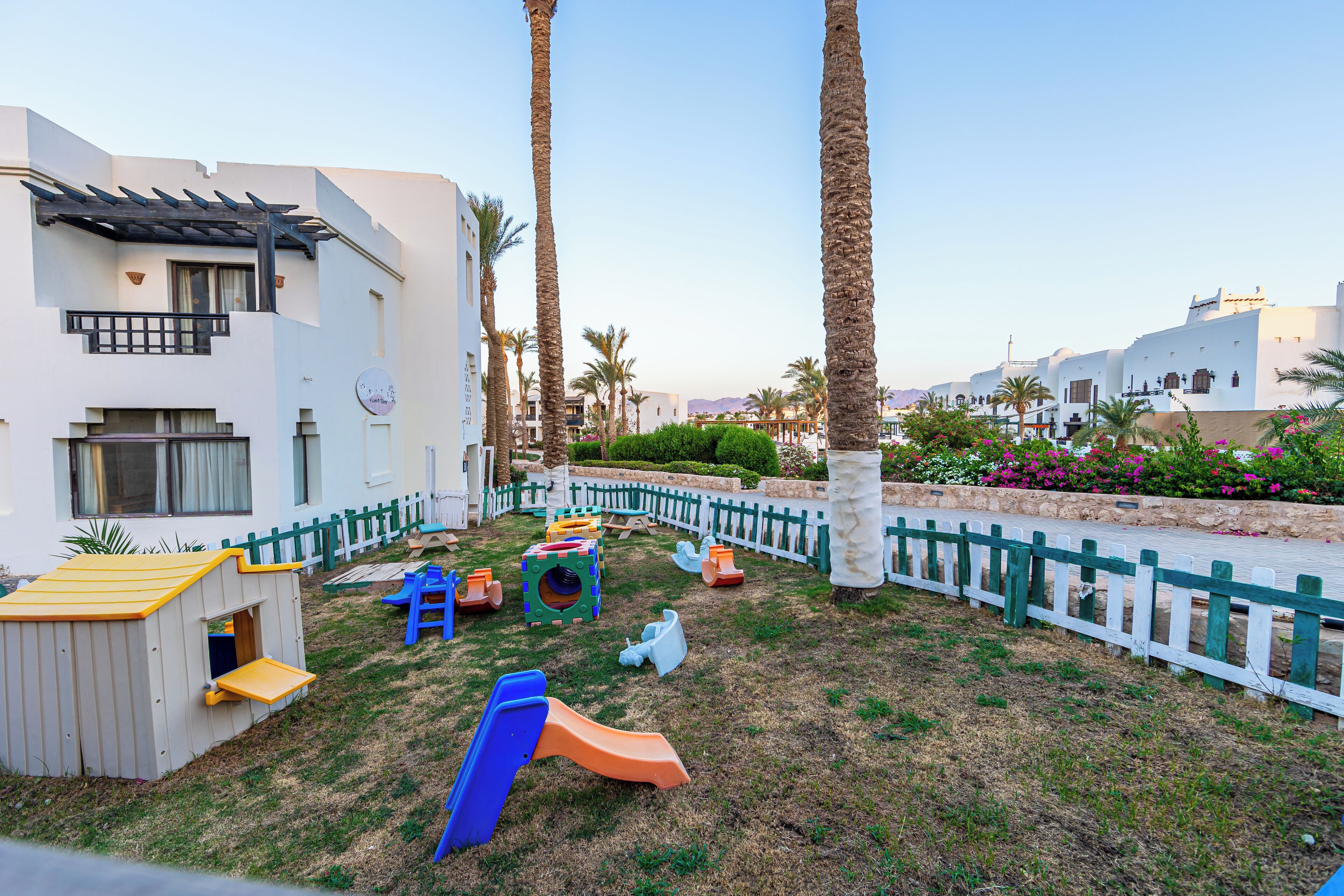 Children’s play area – outdoor