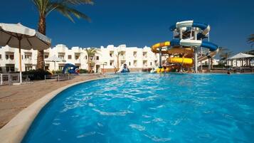 7 kolam renang terbuka