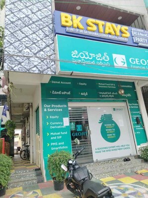 Fachada de la propiedad