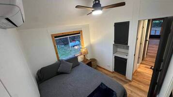 1 chambre, coffres-forts dans les chambres, fer et planche Ă repasser