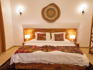 Presidential Suite, Patio, Garden View | Desk, soundproofing, free WiFi, bed sheets