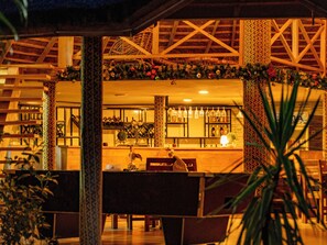 Bar (en la propiedad)