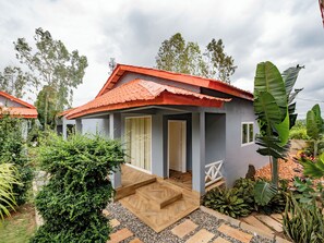 Suite presidencial, patio, vista al jardín | Terraza o patio