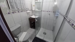 Basic Villa | Bathroom