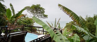 House w/ Ocean View, Pool and Beach Access Ize0016