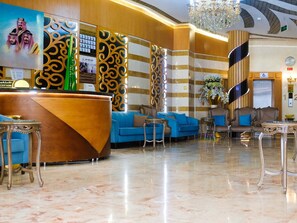 Lobby sitting area - Saraya Abeer Hotel Company (Makkah)