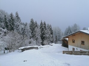 Property grounds - Holiday Home in the Tegernsee Region (Miesbach)