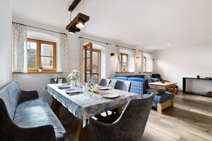 تناول الطعام