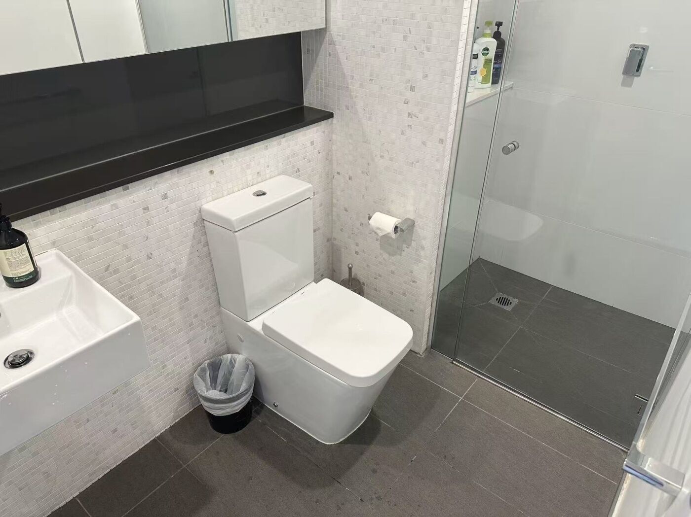 Hårføner og håndklær