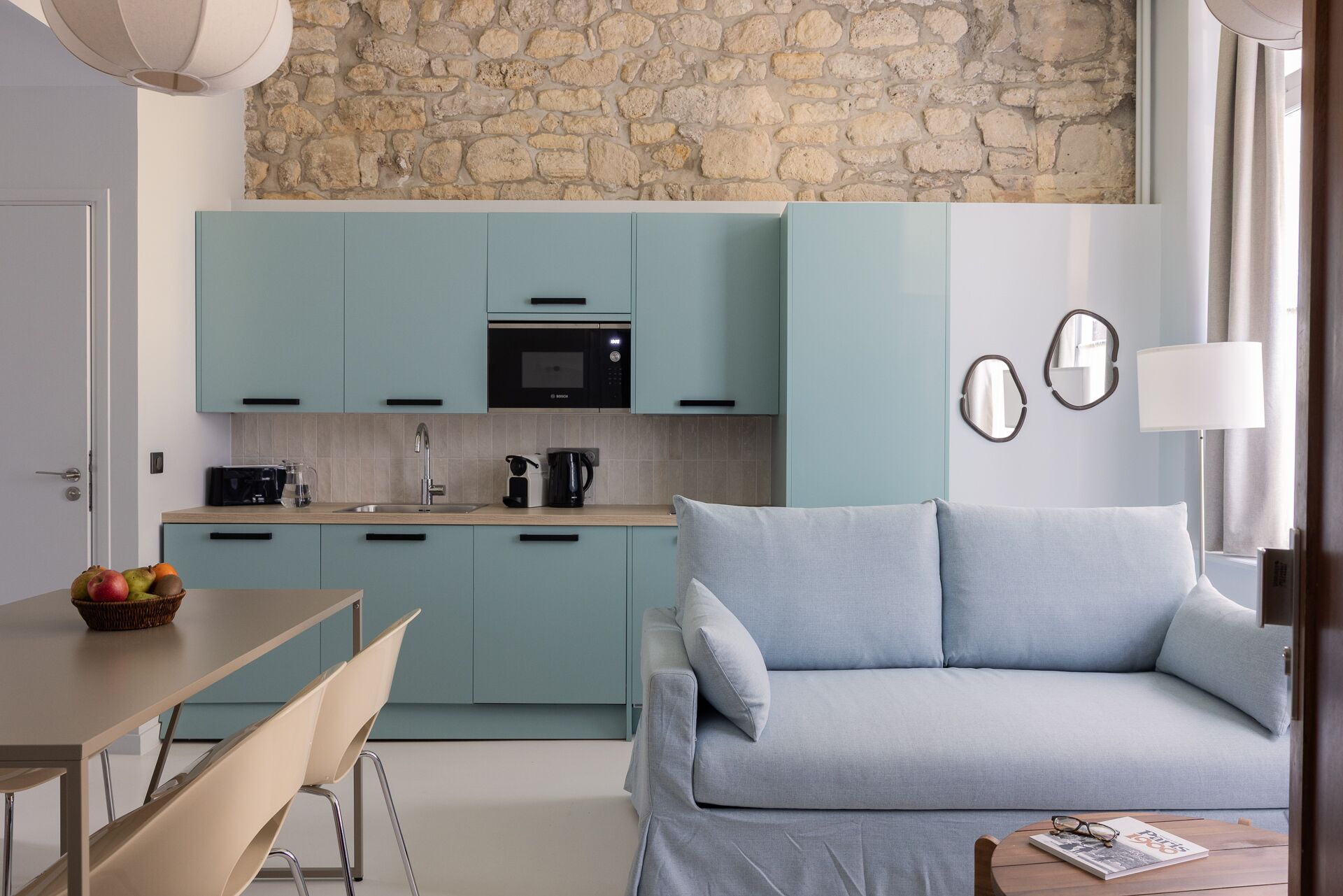 Appartement, 1 slaapkamer | Gemeenschappelijke keuken | Een koelkast, een microgolfoven, een oven, een vaatwasser