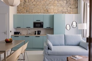 Apartamento, 1 habitación | Cocina compartida | Frigorífico, microondas, horno y lavavajillas