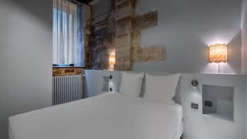 Apartment, 2 Bedrooms | Free WiFi