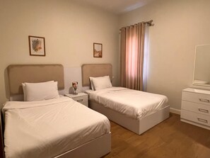 Iron/ironing board, WiFi