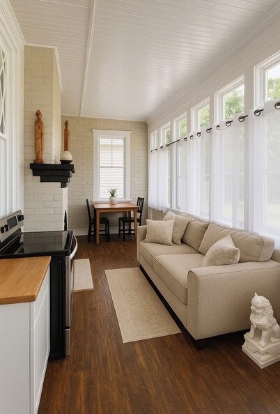 The Sun Room - Beautiful 2-bedroom apartment in Norfolk minutes from downtown