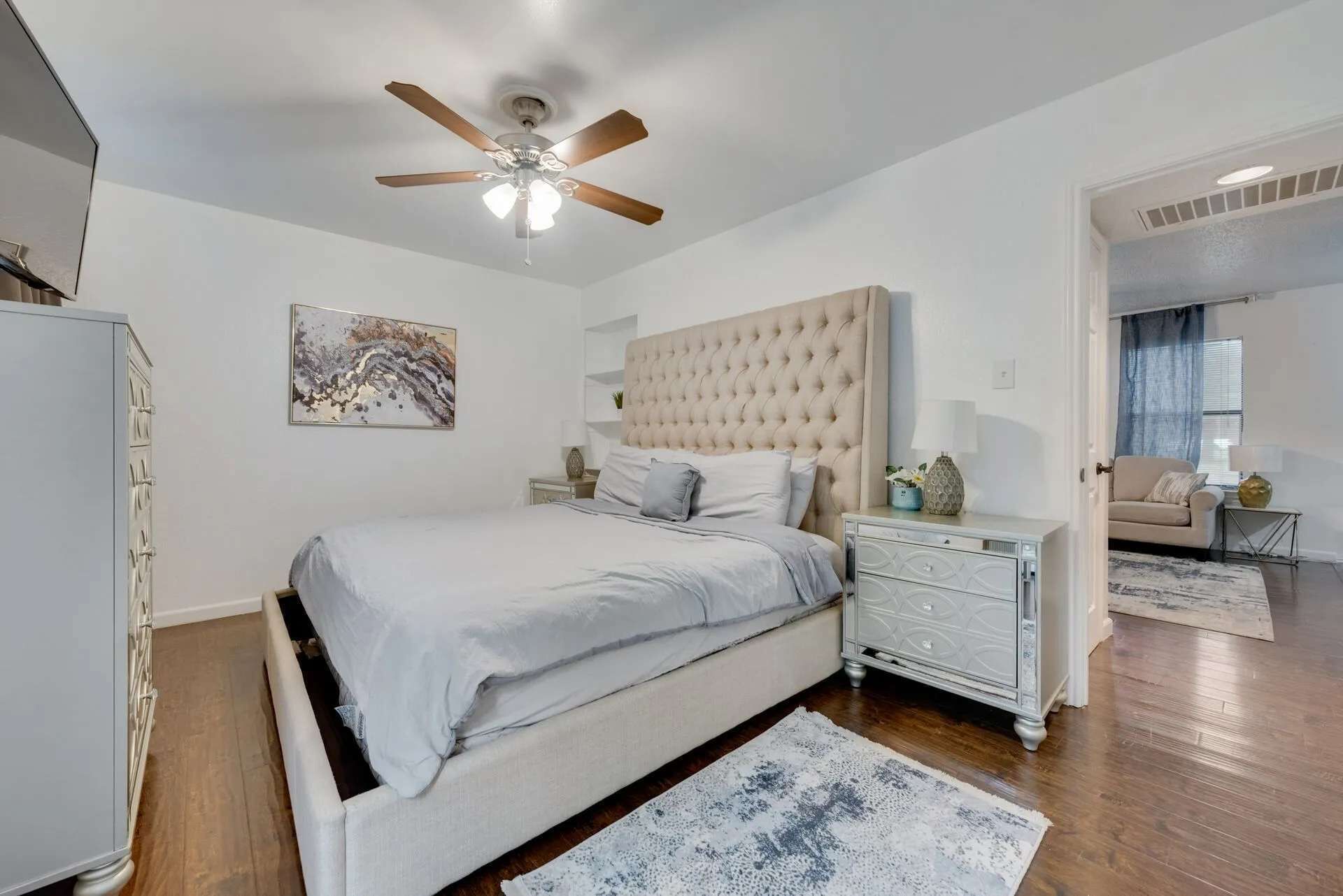 Tabla de planchar con plancha 