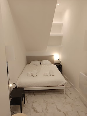 1 غرفة نوم وواي فاي مجانًا وملاءات أسرّة