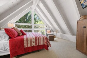 House, 3 Bedrooms, Non Smoking, Kitchen | Free WiFi - Walk to the lake Gorgeous lake house (Big Bear Lake)