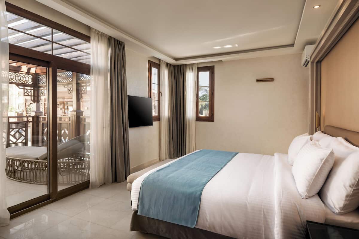 Huvila | Ylelliset vuodevaatteet, ilmaiset minibaarituotteet