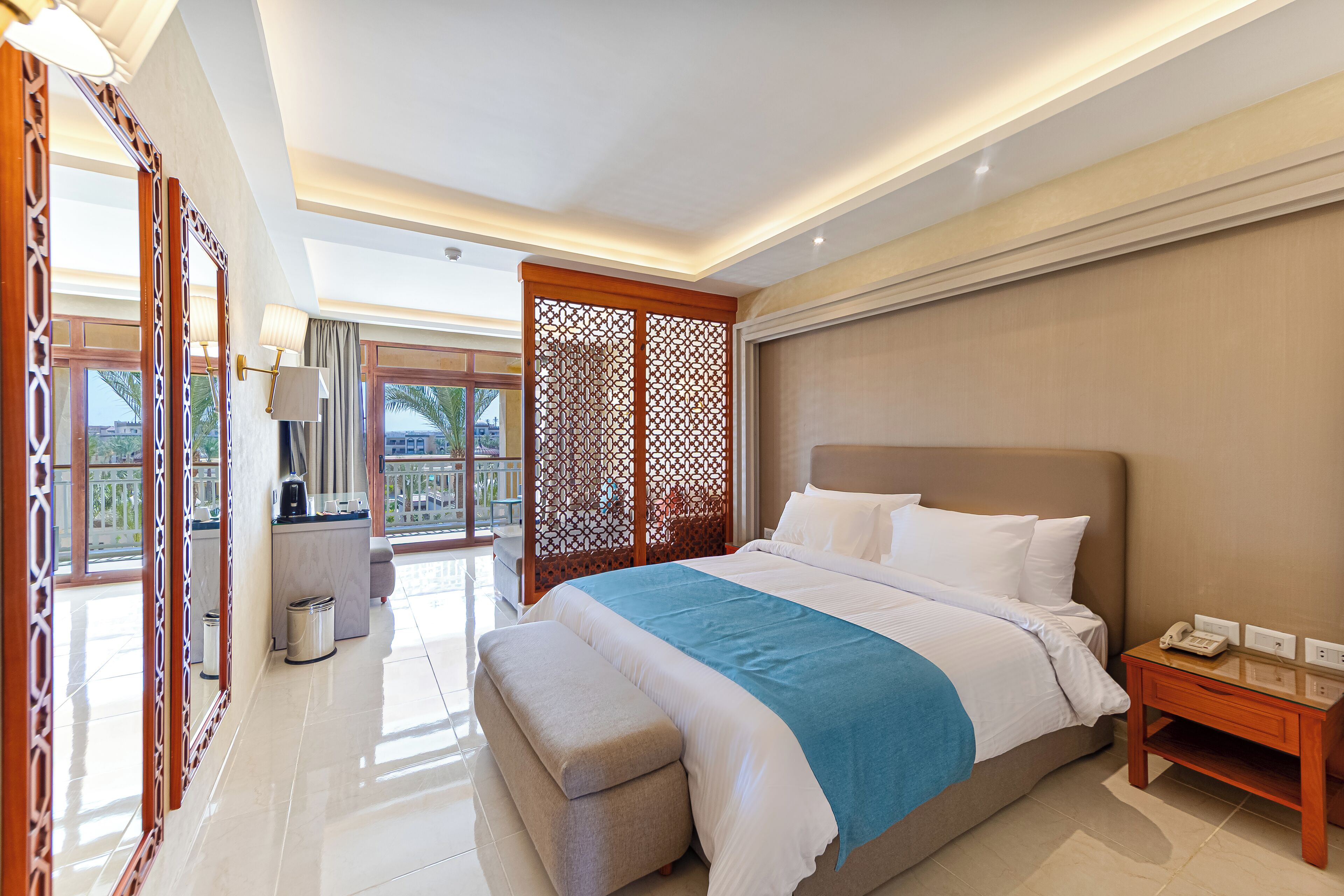 Premium bedding, free minibar, in-room safe, blackout curtains