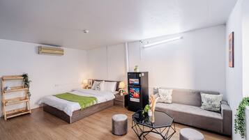 Suite monolocale Luxury, vista città | Area soggiorno