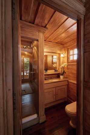 Shower, towels - Luxury Catered Ski Chalet Foinsbois in Meribel, France LMRB-7 (Meribel)