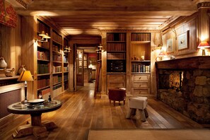 Interior - Luxury Catered Ski Chalet Foinsbois in Meribel, France LMRB-7 (Meribel)