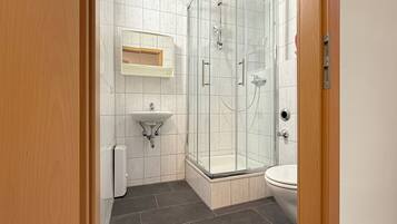 Bidet, Handtücher, Toilettenpapier