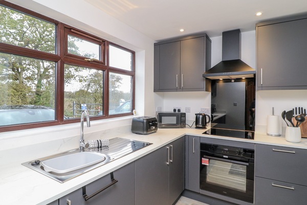 Fridge, toaster, cookware/dishes/utensils