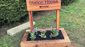 Cottage | Property grounds