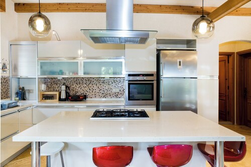 Spacious 5-BR villa in charming Bodrum Bitez with Private Pool - Metis Holiday