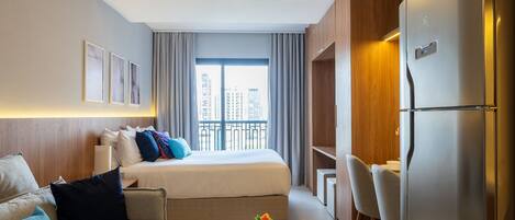 Estudi familiar | Espai de treball apte per a portàtils i wifi gratuïta