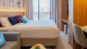 Studio Tradisional | Ruang kerja ramah laptop dan Wi-Fi gratis