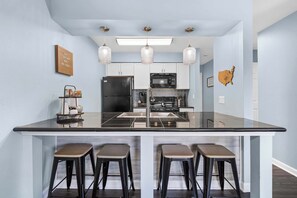 Condo, 1 King Bed with Sofa bed, Balcony, Golf View (Serene on Seventeen) | Private kitchen - Serene on Seventeen - For 4 (Branson)