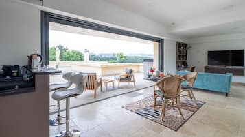 Coffres-forts dans les chambres, Wi-Fi gratuit