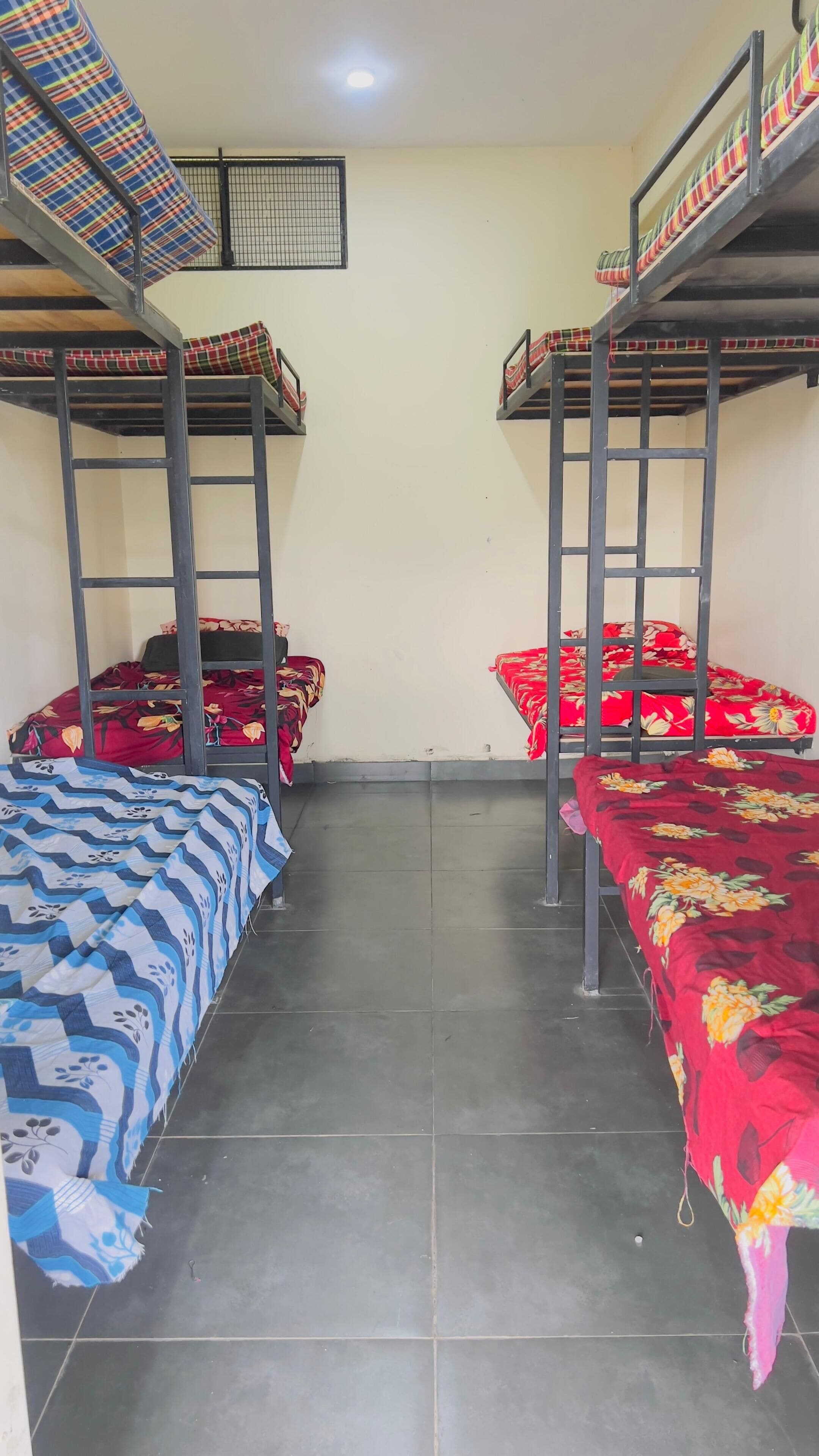 Economy Shared Dormitory, Hill View | Free WiFi
