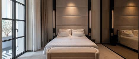Luxury-Suite, Balkon | Italienische Bettbezüge von Frette, hochwertige Bettwaren