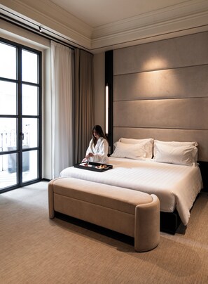 Luxury-Suite, Balkon | Italienische Bettbezüge von Frette, hochwertige Bettwaren