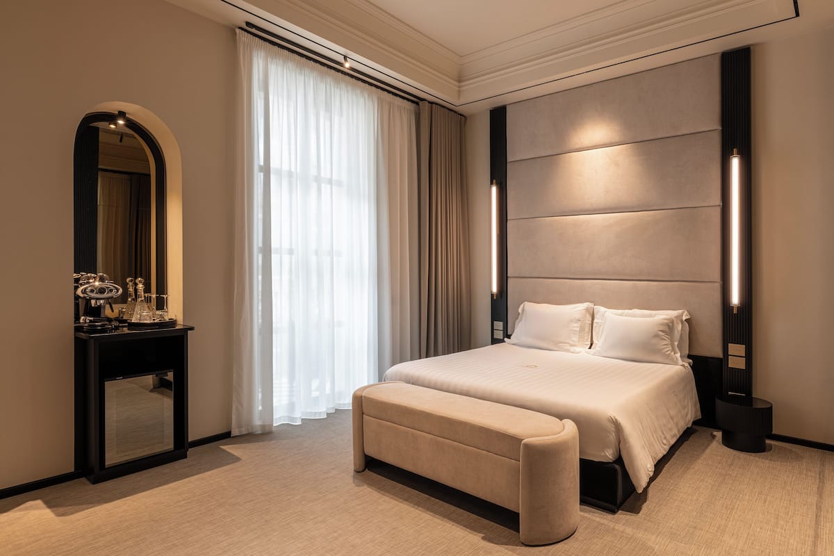 Luxury Suite, Balcony