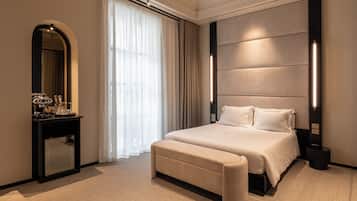 Luxury Suite, Balcony | Frette Italian sheets, premium bedding, down comforters