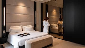 Luxury Suite, Balcony | Frette Italian sheets, premium bedding, down comforters