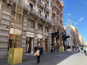 บริเวณภายนอก