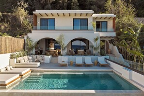 Pool - Oriana beach front villa, Zakynthos (Zakinthos)