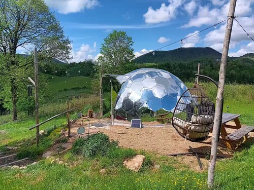 Geodesic Dome Glamping in Laurel Bloomery, TN