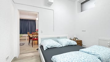 アイロン / アイロン台、WiFi、ベッドシーツ